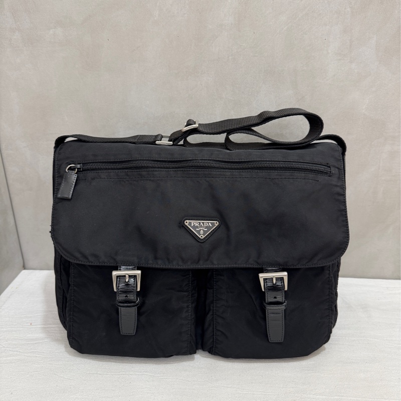 【赫蒂國際精品】 PRADA 經典三角LOGO尼龍翻蓋雙扣中性斜背包/郵差包 中古款vintage-2