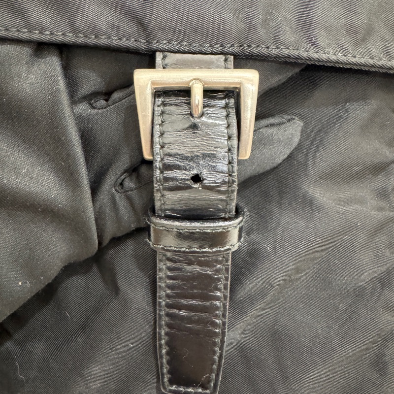 【赫蒂國際精品】 PRADA 經典三角LOGO尼龍翻蓋雙扣中性斜背包/郵差包 中古款vintage-15