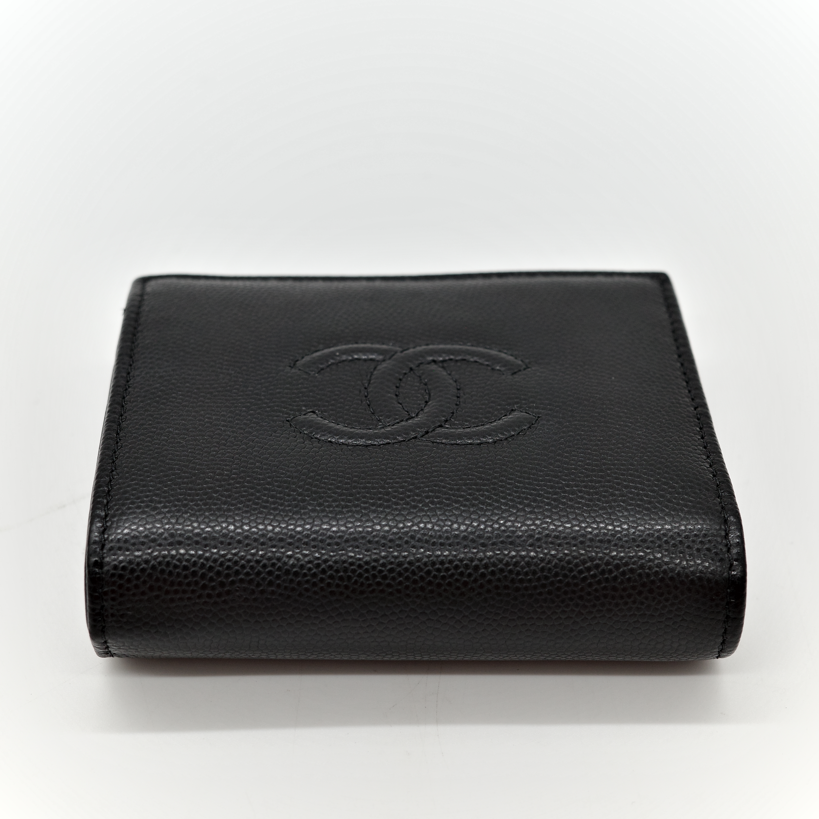 Chanel caviar leather wallet-4