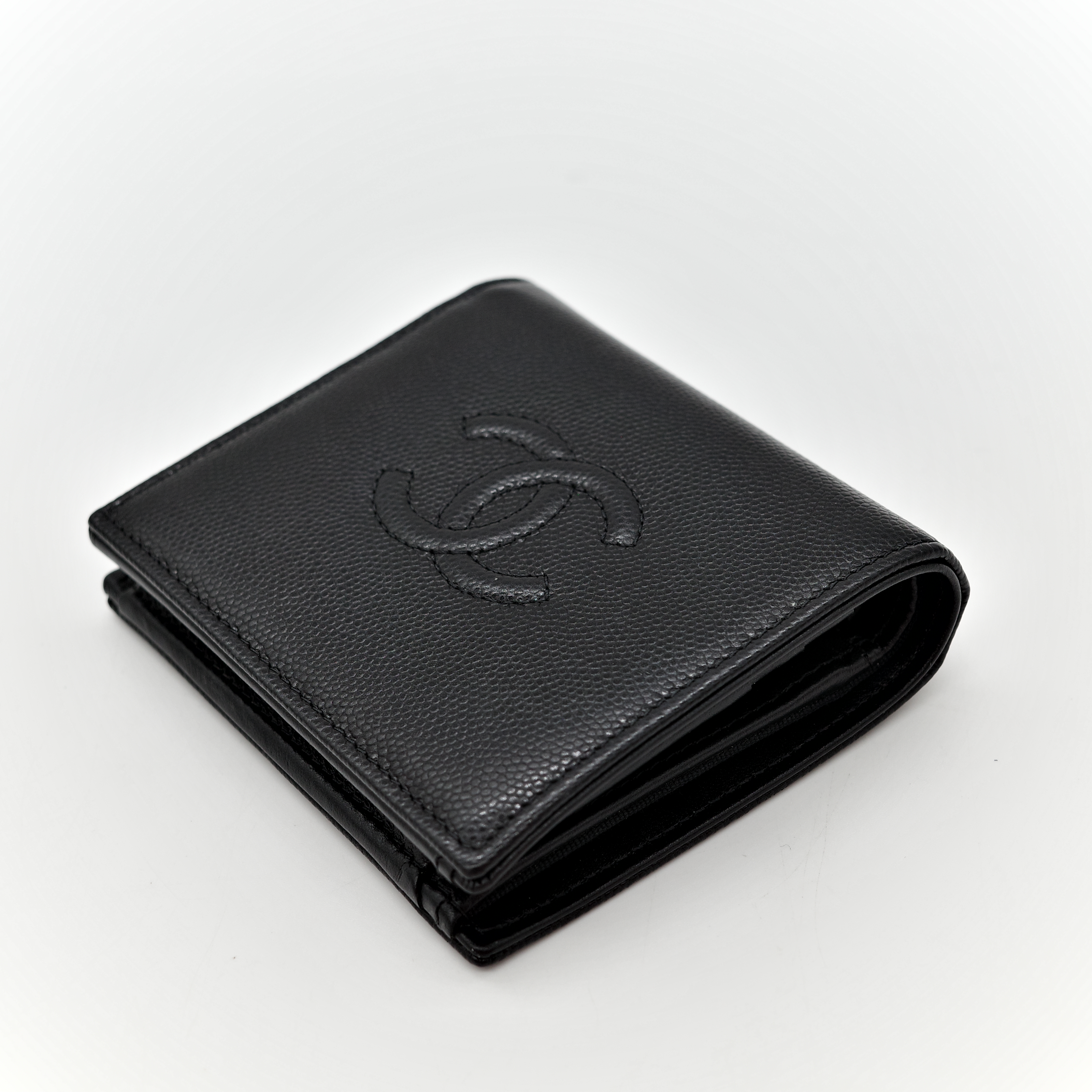 Chanel caviar leather wallet-6