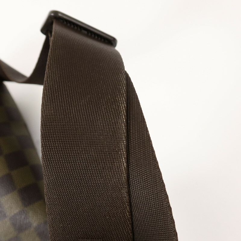 LOUIS VUITTON Damier Ebene Bastille肩背袋-5