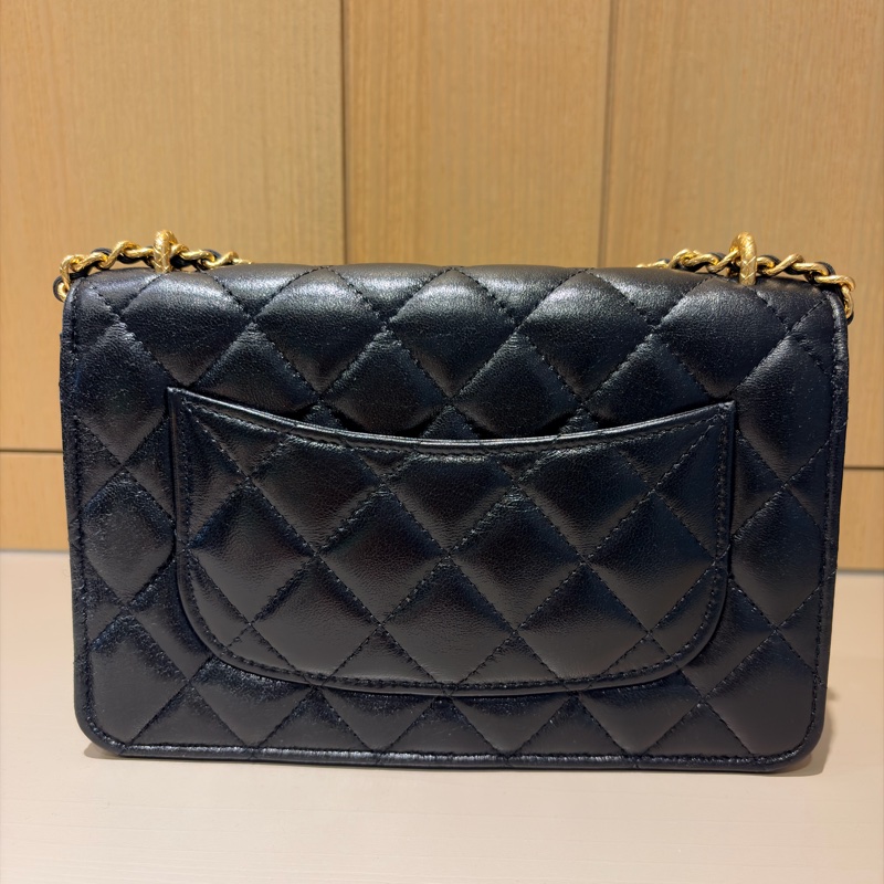 23C CHANEL WOC-20
