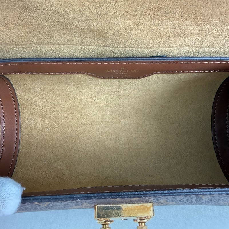 ✨99新🆕路易威登/LOUIS VUITTON Papillon Trunk 老花鏈條S-lock鎖扣 塗層帆布拼牛皮飾邊 腋下包手提包單肩包斜挎包 女款 棕色 金扣 2條可拆卸肩帶 底長20cm❤️正品-6