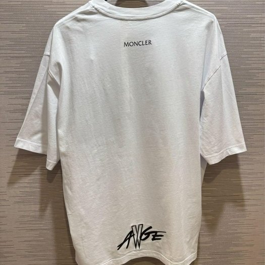 💎Han's house精品服飾💎 moncler 聯名 短 T 現貨 M 原價14200-2