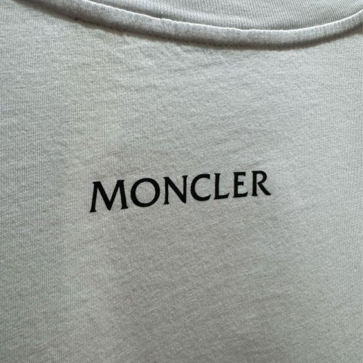 💎Han's house精品服飾💎 moncler 聯名 短 T 現貨 M 原價14200-4
