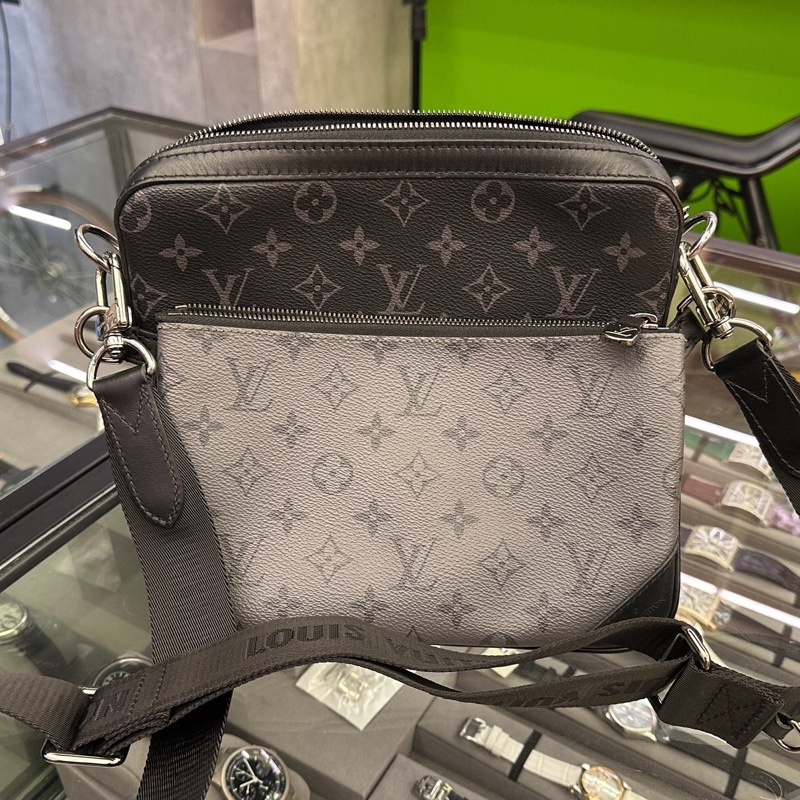 Louis Vuitton 路易威登 Trio黑武士三合一郵差包 少鑰匙小卡包-0