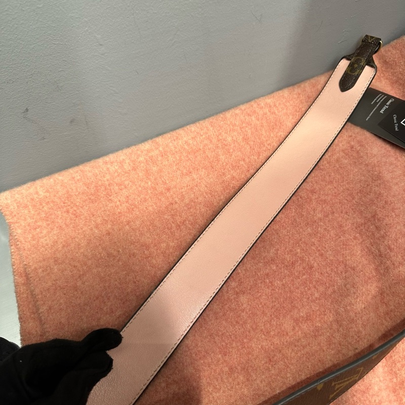 近新品🌟Louis Vuitton LV 老花/粉色 肩帶|Classic Trend CT精品|台北東區實體-5