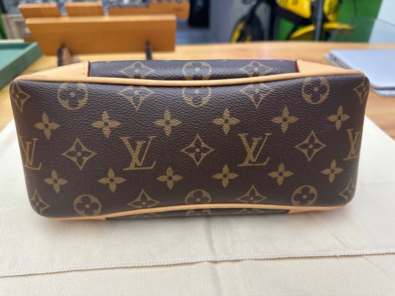 路易威登 Louis Vuitton Boulogne Monogram 塗層帆布-1