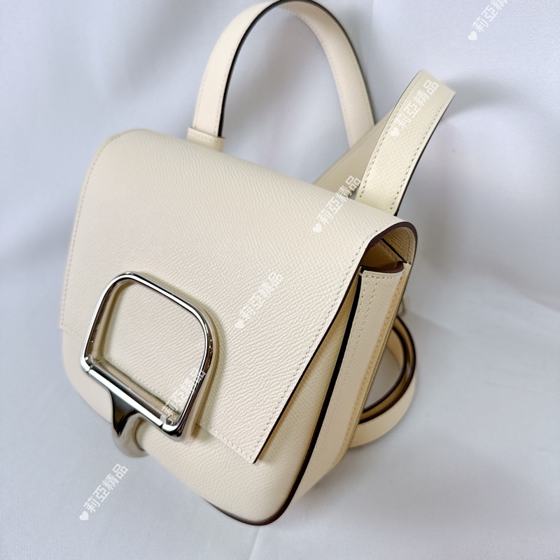 莉亞精品♡ Hermes Della 屁股包 奶油白 二手美包-4
