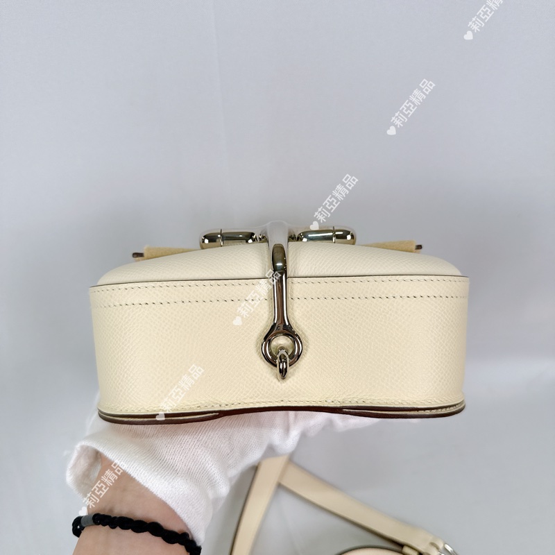 莉亞精品♡ Hermes Della 屁股包 奶油白 二手美包-9