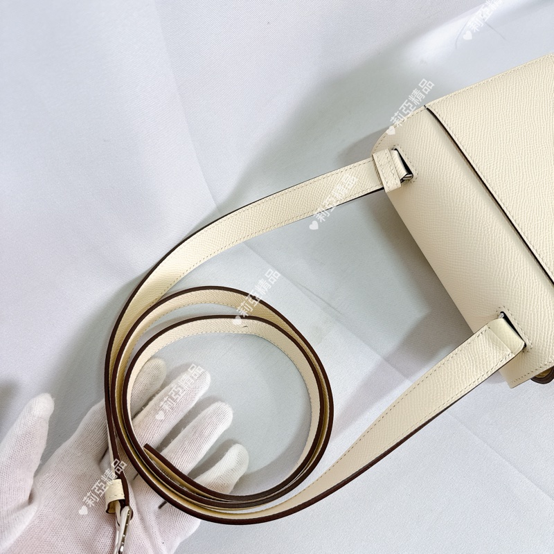 莉亞精品♡ Hermes Della 屁股包 奶油白 二手美包-17