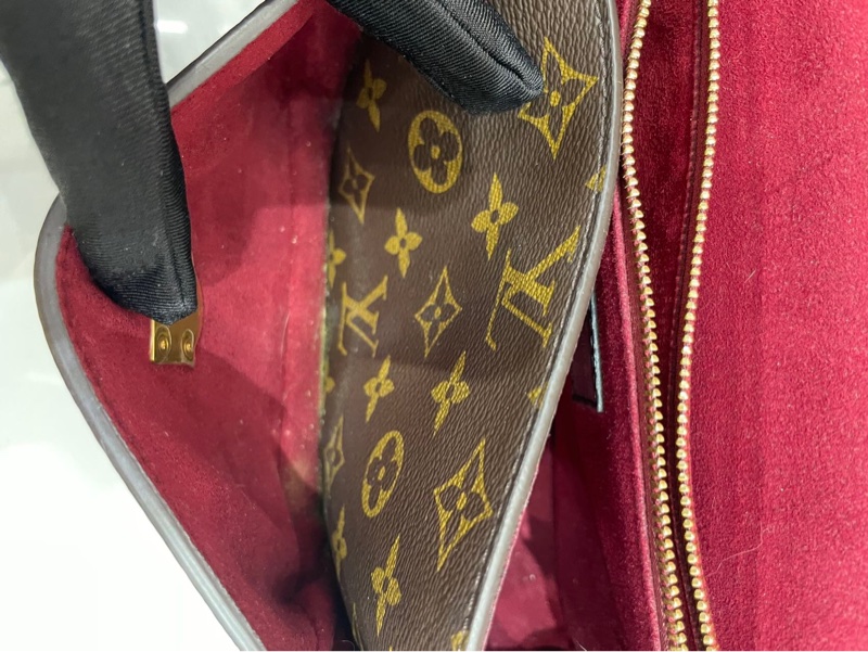 LV路易威登 Passy 老花郵差包 芯片款 經典Monogram配色 金色鏈條+琺瑯logo-9