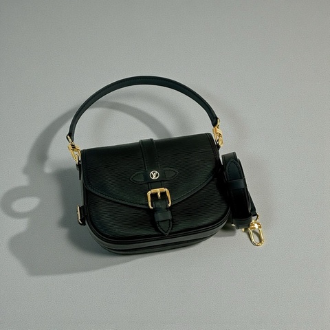 莉亞精品♡ LV 黑水波紋雙子星 M23469 二手美包