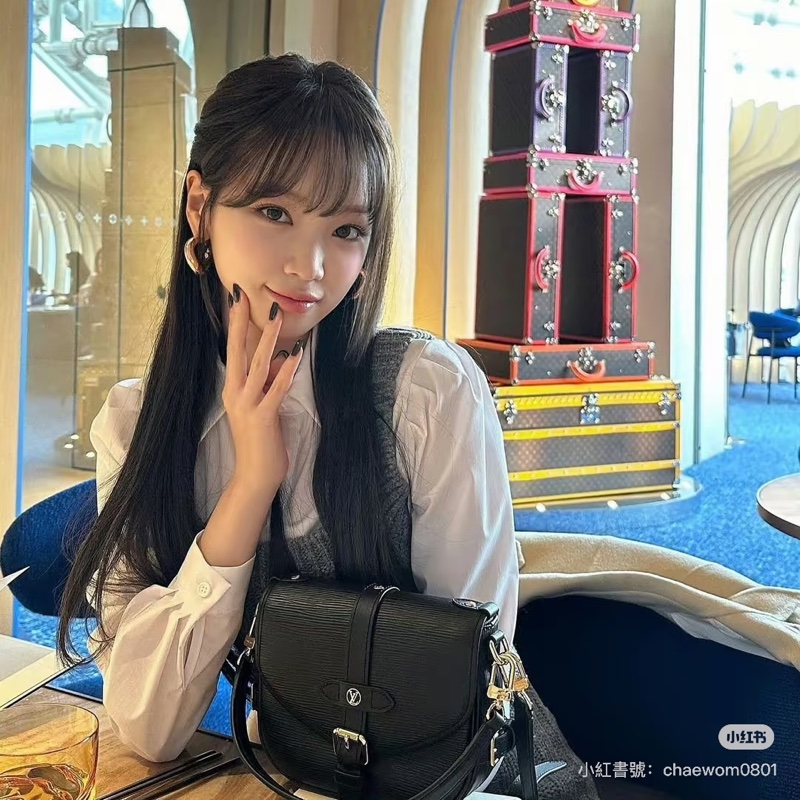 莉亞精品♡ LV 黑水波紋雙子星 M23469 二手美包-1