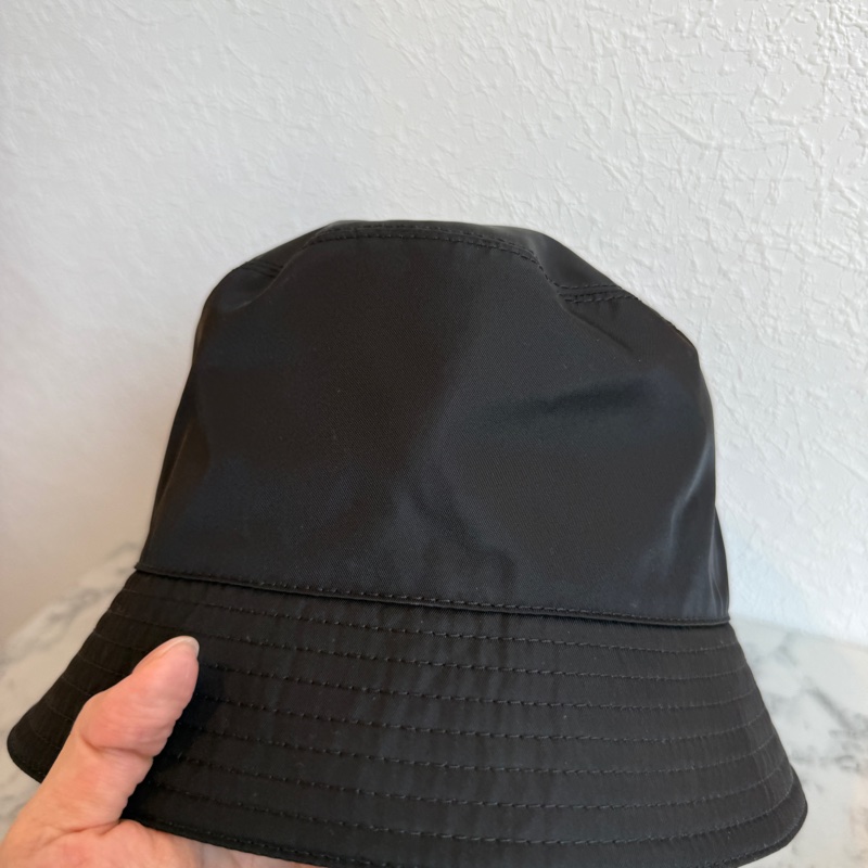 Prada 黑色漁夫帽🤍-2