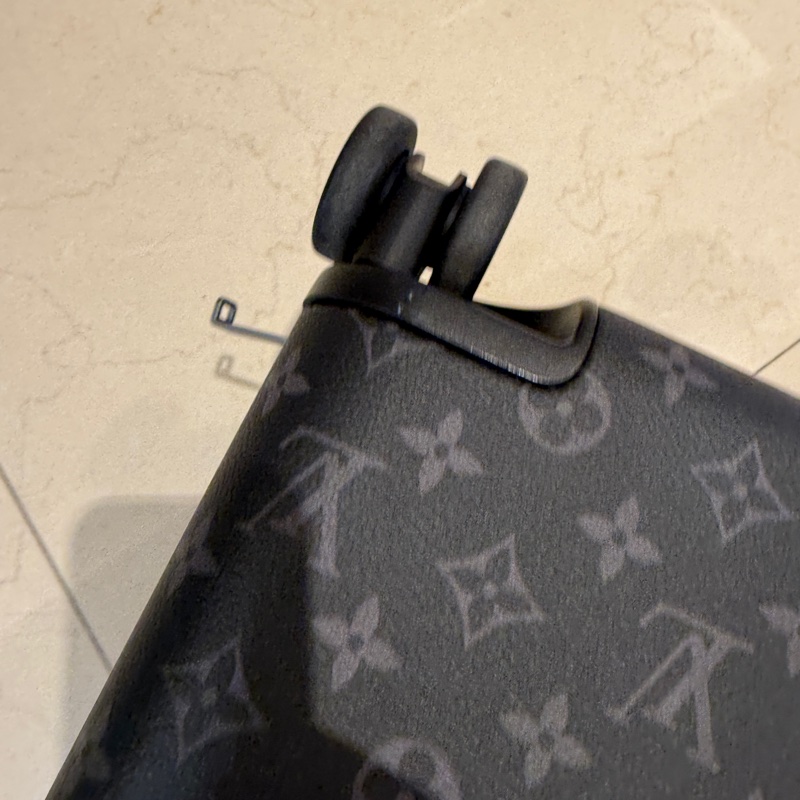lv黑色花紋 超美超帥行李箱55-10