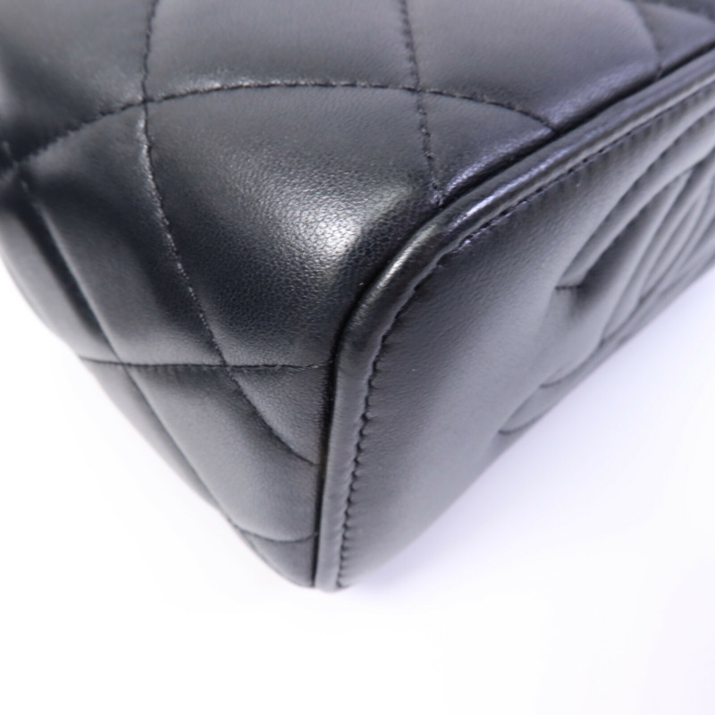 CHANEL 羊皮皮革Vanity Case鏈帶肩背袋-11
