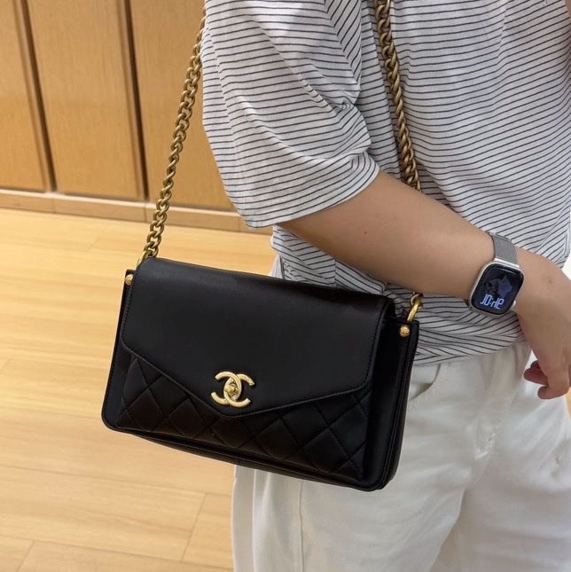 99新 Chanel/香奈兒 黑金鍊條信封包單肩包斜挎包 金扣 28開 ✅正品-7