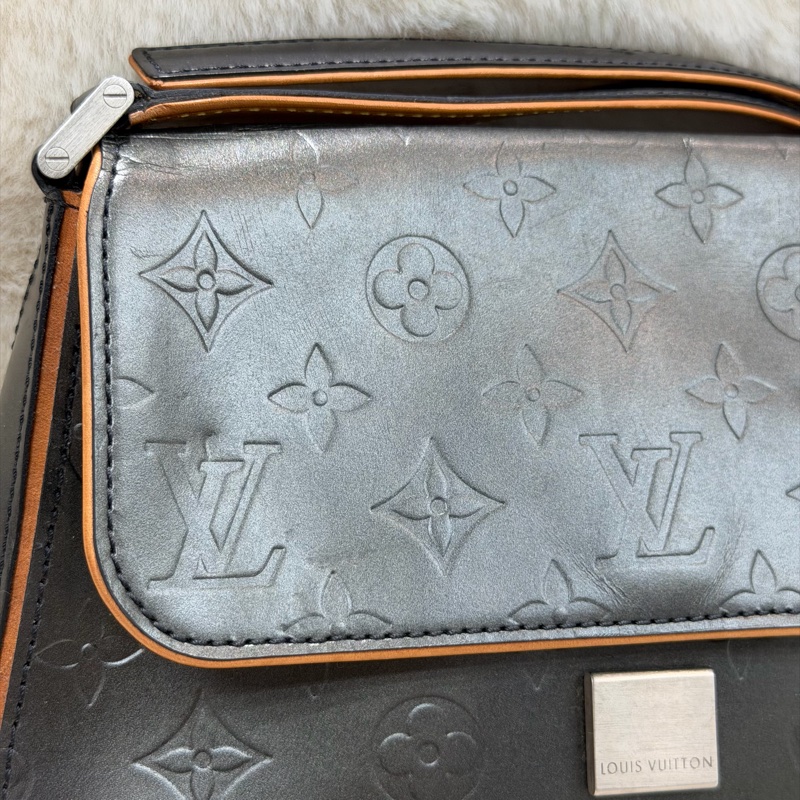 LV Webster Street 灰黑色單肩包 XC454-27