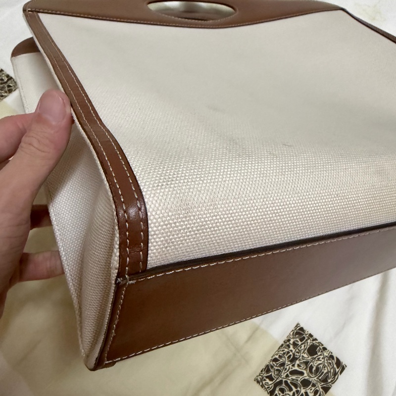 Burberry大號焦糖色Pocket手提肩背包-9
