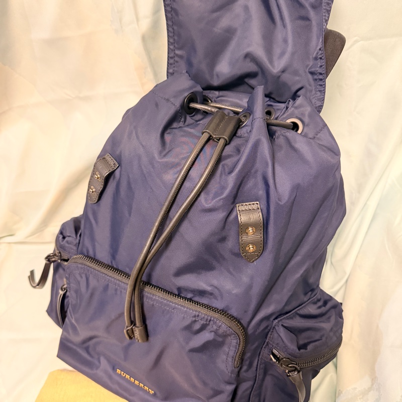 BURBERRY 專櫃正品 4020937 深藍色 後背包 雙肩包-1