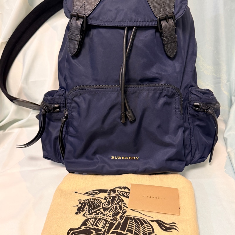 BURBERRY 專櫃正品 4020937 深藍色 後背包 雙肩包-7