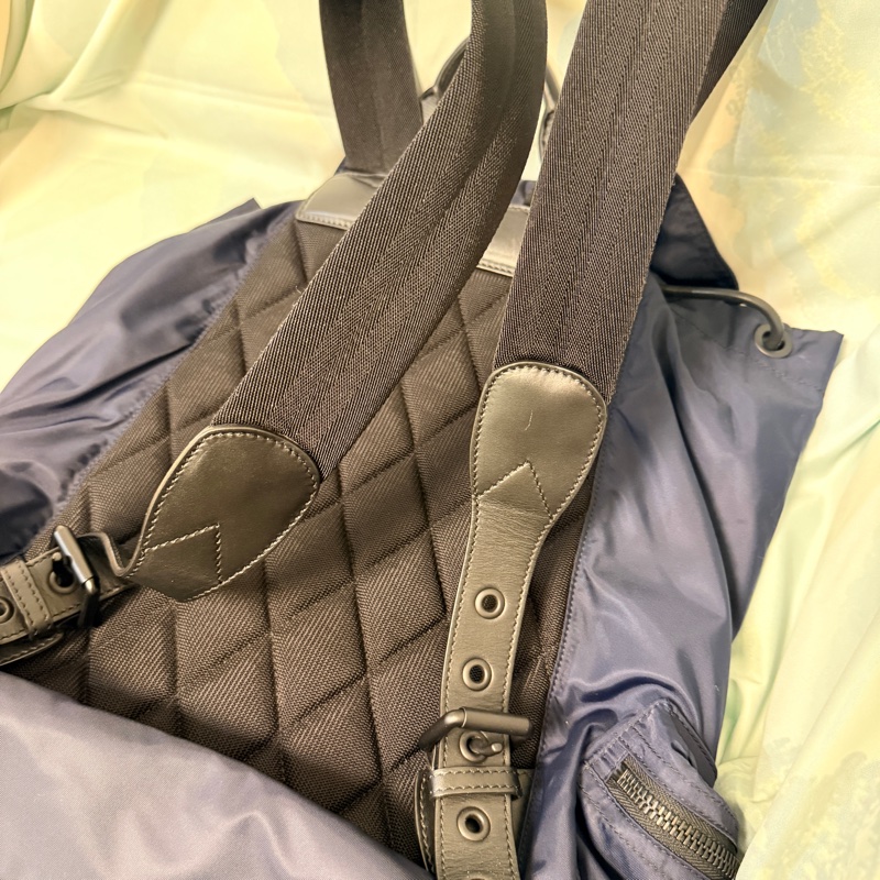 BURBERRY 專櫃正品 4020937 深藍色 後背包 雙肩包-8