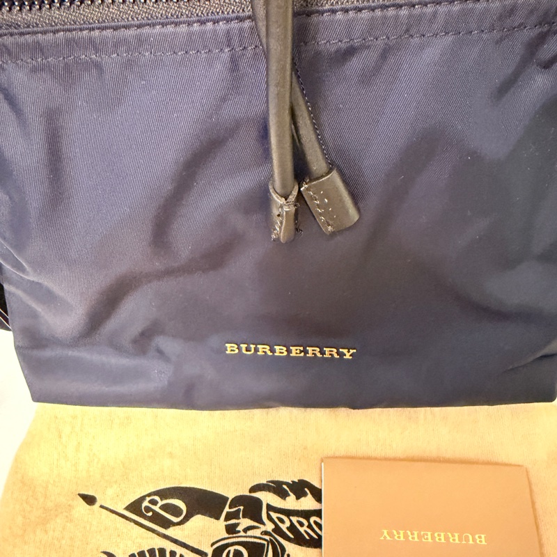 BURBERRY 專櫃正品 4020937 深藍色 後背包 雙肩包-21