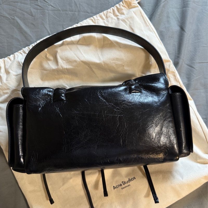 ACNE STUDIOS 黑色蝴蝶結腋下包-5