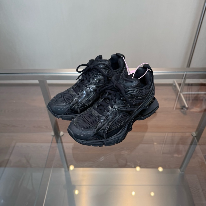 Balenciaga巴黎世家 黑色做舊彈簧鞋 39碼-0