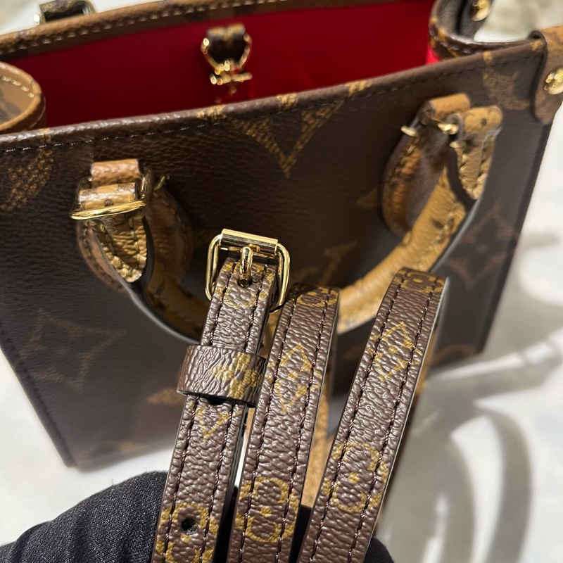 Louis Vuitton On The Go BB-8