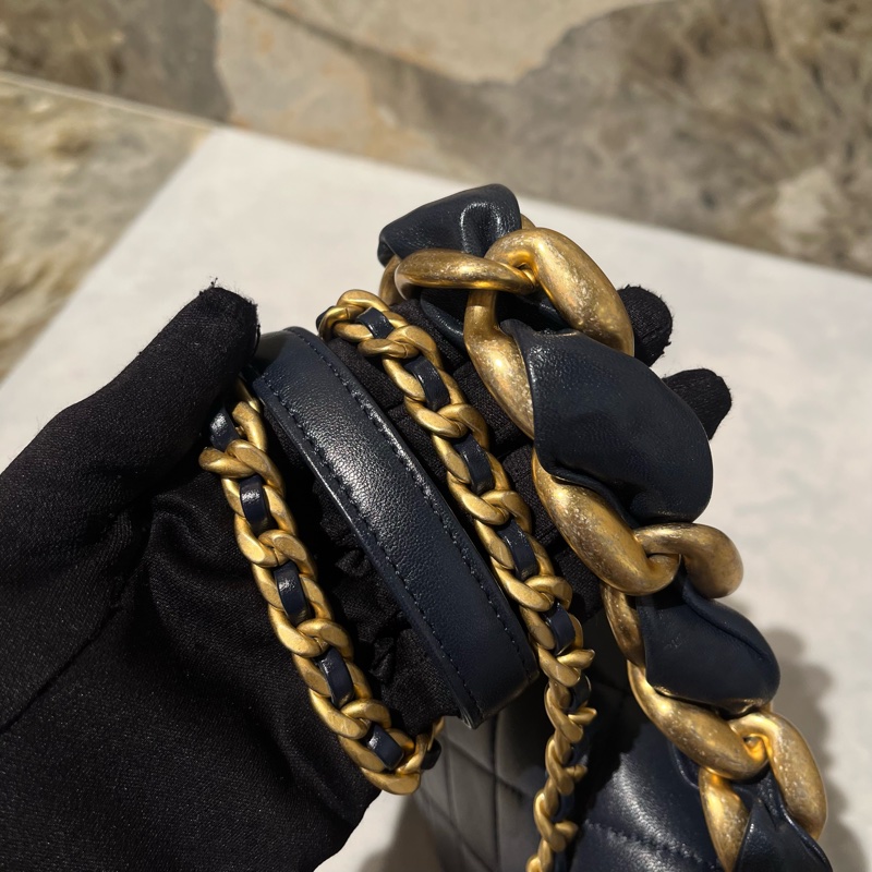 Chanel海軍藍粗金鏈把口蓋掀背包-9
