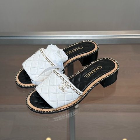 香奈兒CHANEL 25A白金雙C皮穿鏈Logo 38.5碼
