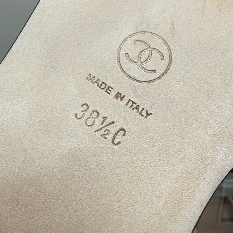 香奈兒CHANEL 25A白金雙C皮穿鏈Logo 38.5碼-7