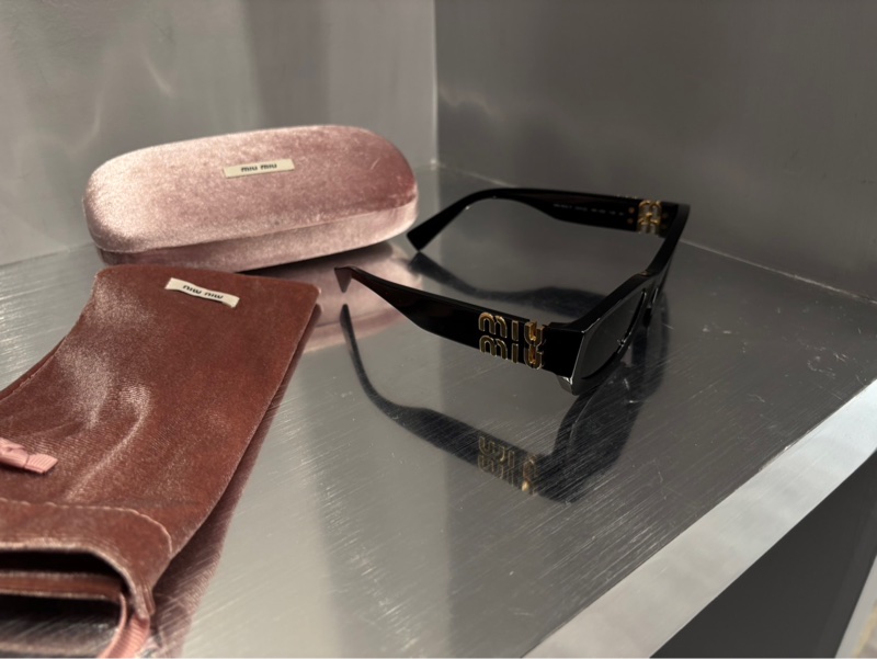 全新僅試戴🌟Miu Miu Glimpse 04W 墨鏡|Classic Trend CT精品|台北東區實體-1