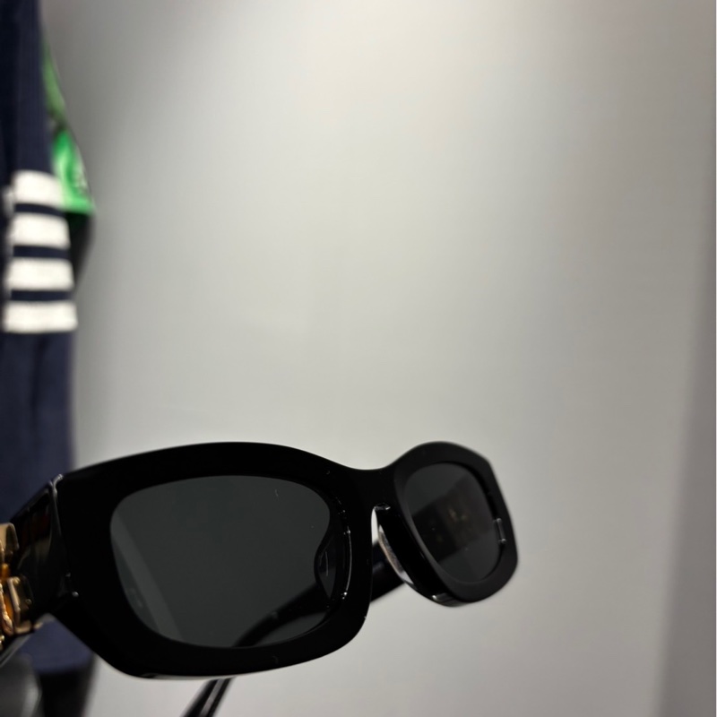 全新僅試戴🌟Miu Miu Glimpse 04W 墨鏡|Classic Trend CT精品|台北東區實體-5