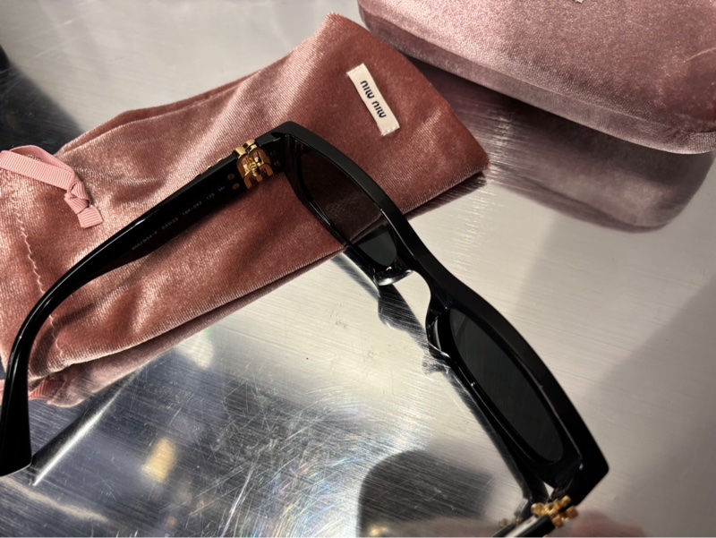 全新僅試戴🌟Miu Miu Glimpse 04W 墨鏡|Classic Trend CT精品|台北東區實體-7