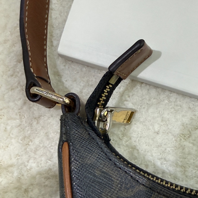 Celine 塞琳老花帆布經典款腋下包-7