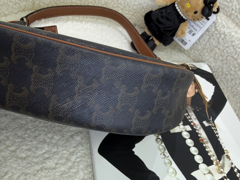 Celine 塞琳老花帆布經典款腋下包-11