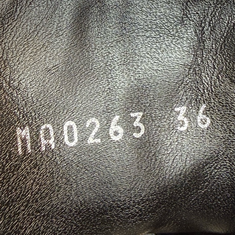 LV路易威登  老花提環切爾西女靴  36碼99新-7