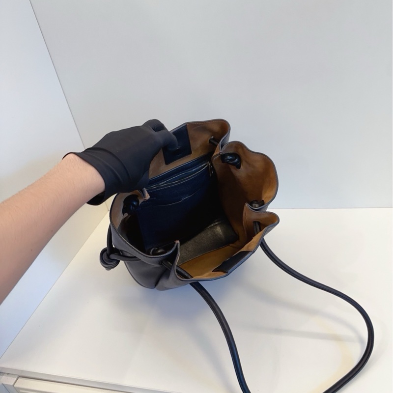 ✨Loewe羅意威｜Flamenco Knot抽繩福袋包｜98新-9