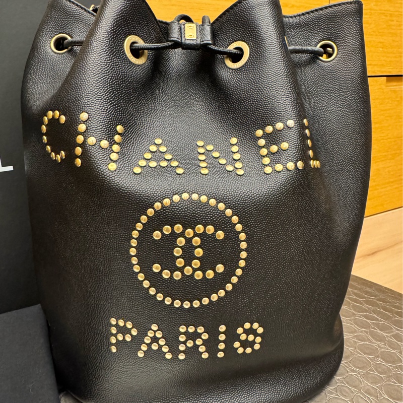 Chanel 荔枝牛皮 鉚釘斜挎肩背包-5
