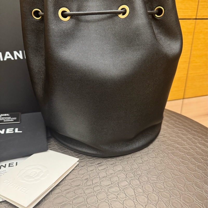Chanel 荔枝牛皮 鉚釘斜挎肩背包-6