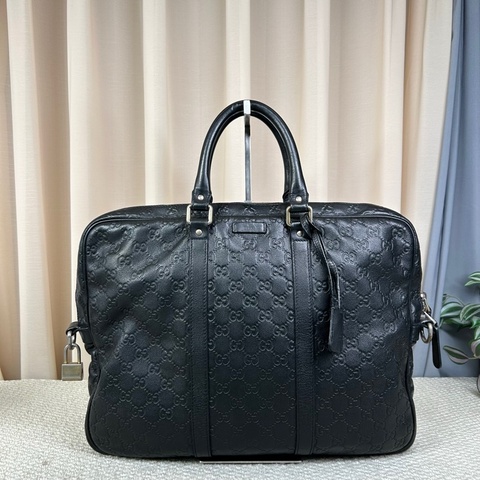 古馳Gucci黑色壓紋公文包