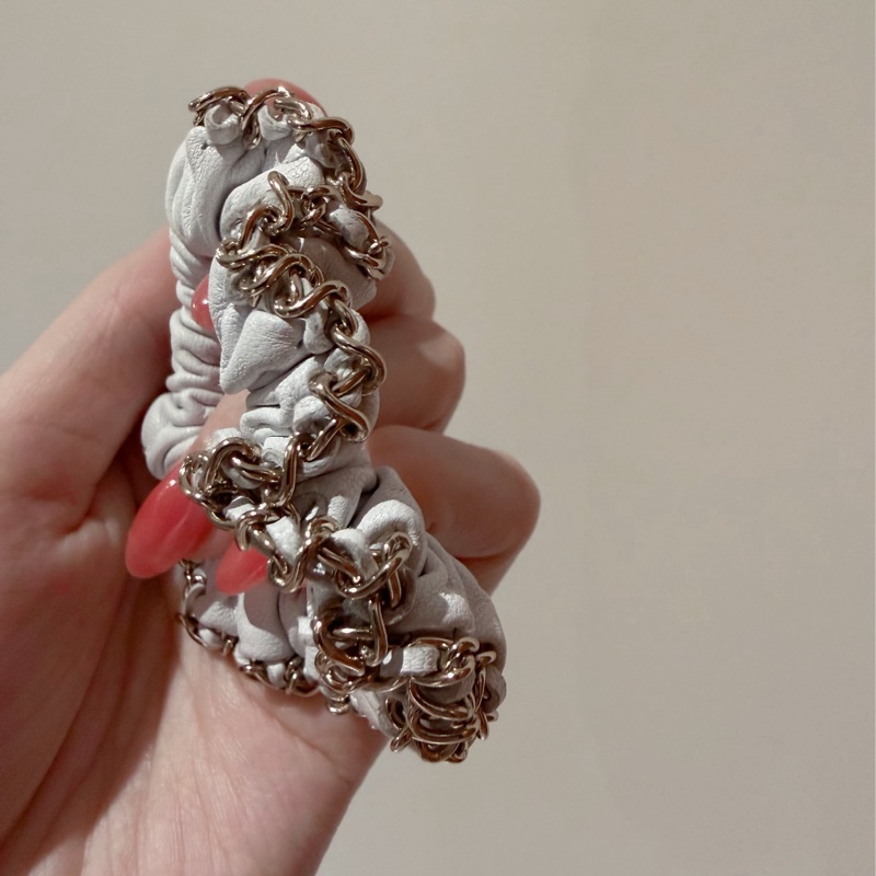 香奈兒 Chanel 白色小羊皮/皮革金屬重工金邊髮圈/髮飾/手環-7