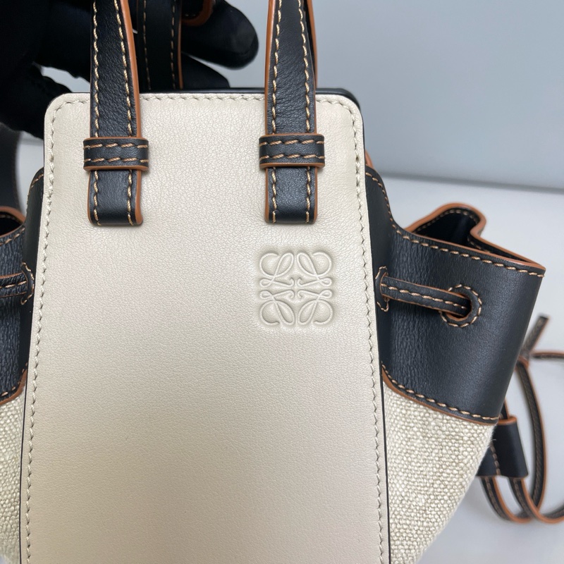 🌷甜價出售！Loewe 羅意威 Hammock 帆布拼皮 拼色吊床包 迷你mini-7