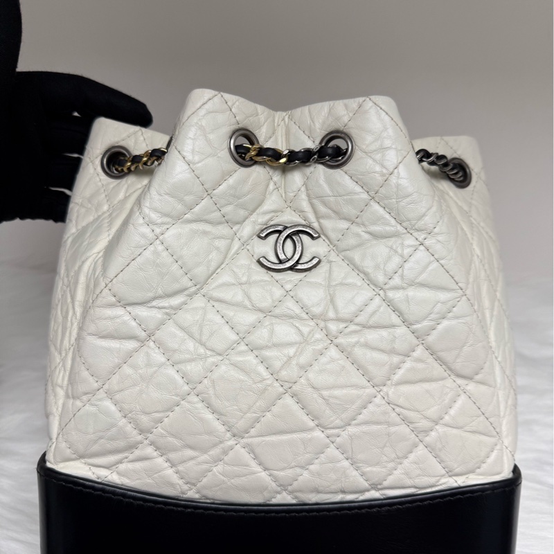 香奈兒/Chanel 黑白拼色流浪雙肩包  25開 牛皮 尺寸：22.5×10.5×23-1