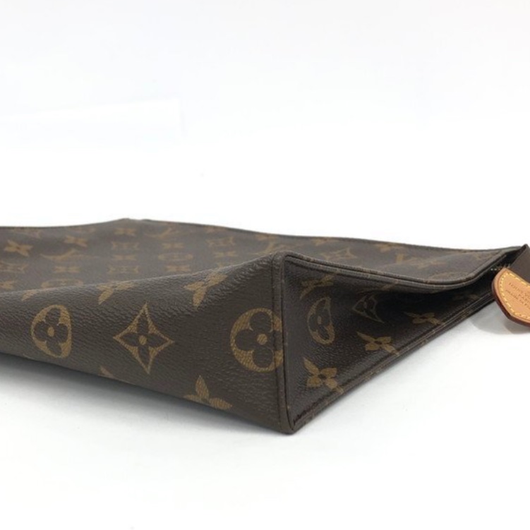 Louis Vuitton • 經典老花洗漱包26-8