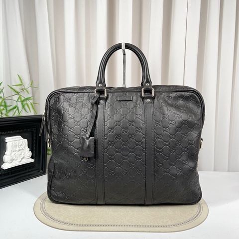 GUCCI古馳 少肩帶 全皮老花壓紋手提包公文包電腦包