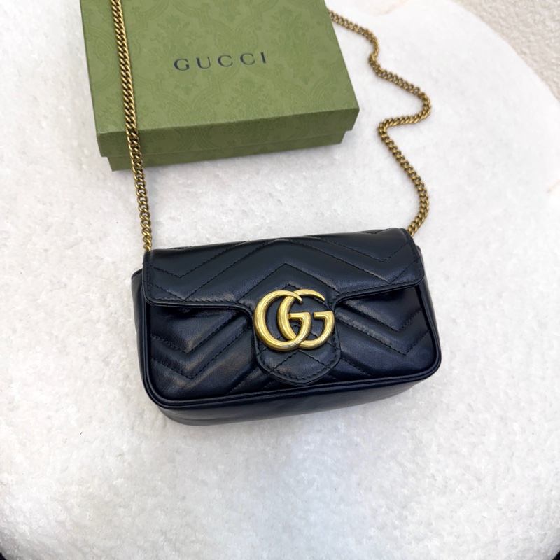 古馳馬夢GUCCI黑色絎縫牛皮GG Marmont mini斜背鏈帶包476433-6